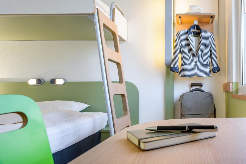 Ibis Budget Ulm City Bagian luar foto